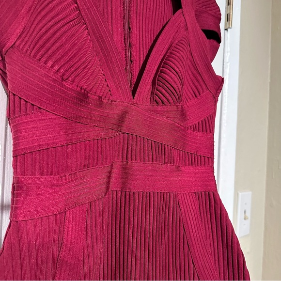 Akira burgundy dress - Picture 4 of 5